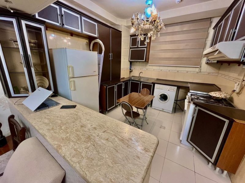 آپارتمان 90 متری دو خوابه در ولیعصر 2 تبریز13748925833