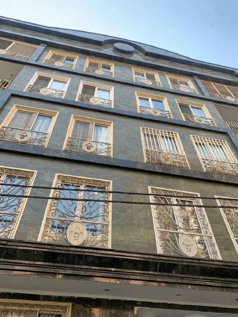 آپارتمان 300 متری چهارخوابه در کاشانک تهران13748325812