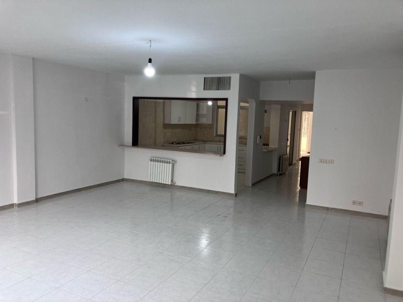 آپارتمان 125 متری سه خوابه در سعادت آباد تهران13745725755