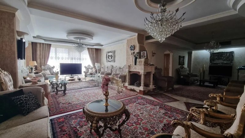 آپارتمان 180 متری سه خوابه در باغ فیض تهران13753625941