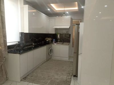 آپارتمان 135 متری سه خوابه در افسریه تهران