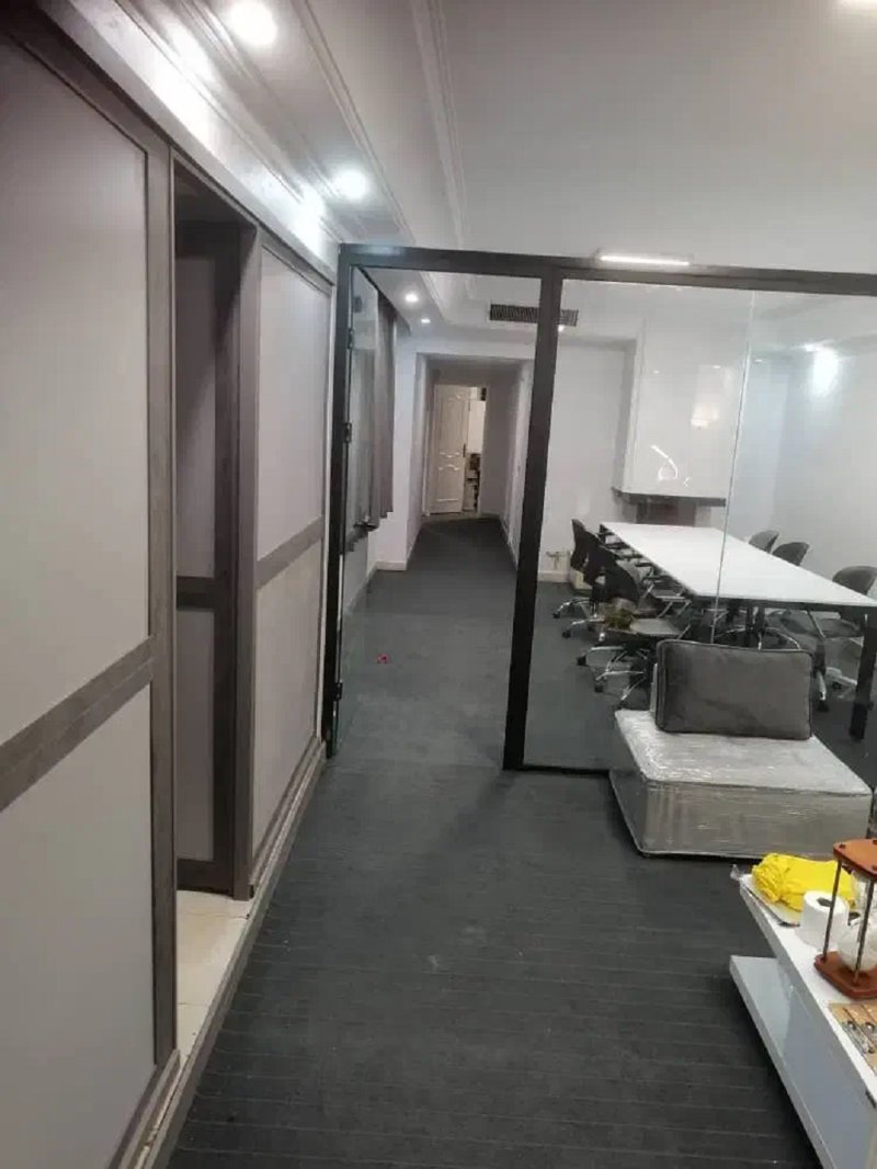 اداری 145 متری سه خوابه در فردوس شرقی تهران13753825944