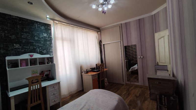 آپارتمان 165 متری سه خوابه در ولیعصر تبریز13749325848