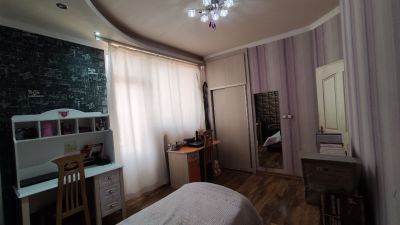 آپارتمان 165 متری سه خوابه در ولیعصر تبریز