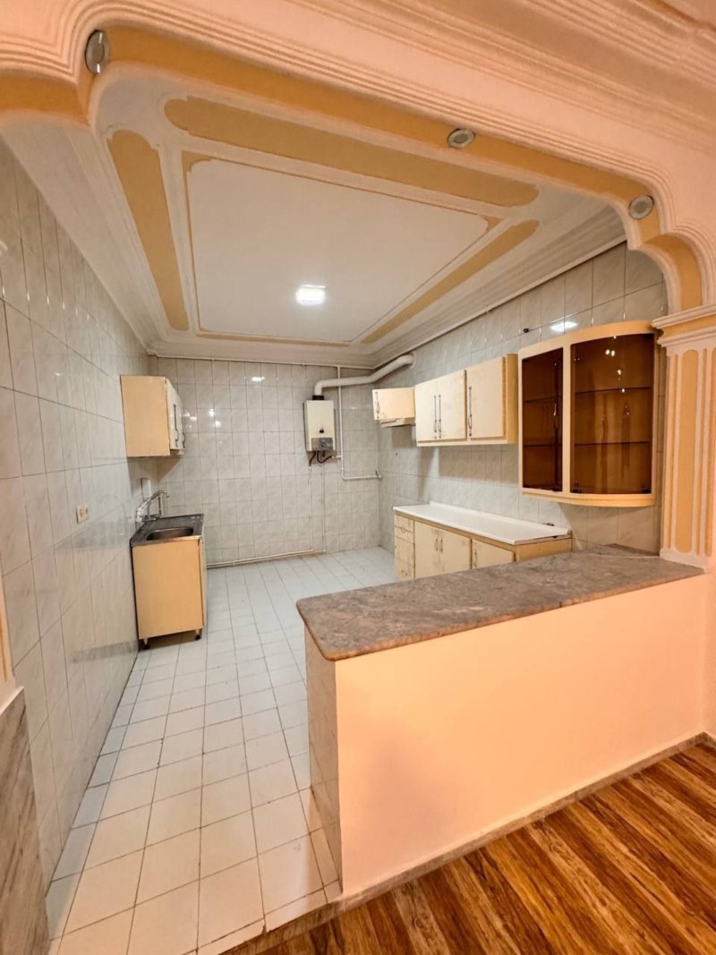 خانه 75 متری یک خوابه در باغمیشه تبریز13749125841