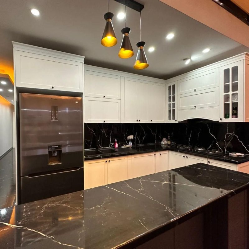 ویلا 300 متری سه خوابه در نوشهر13767426323