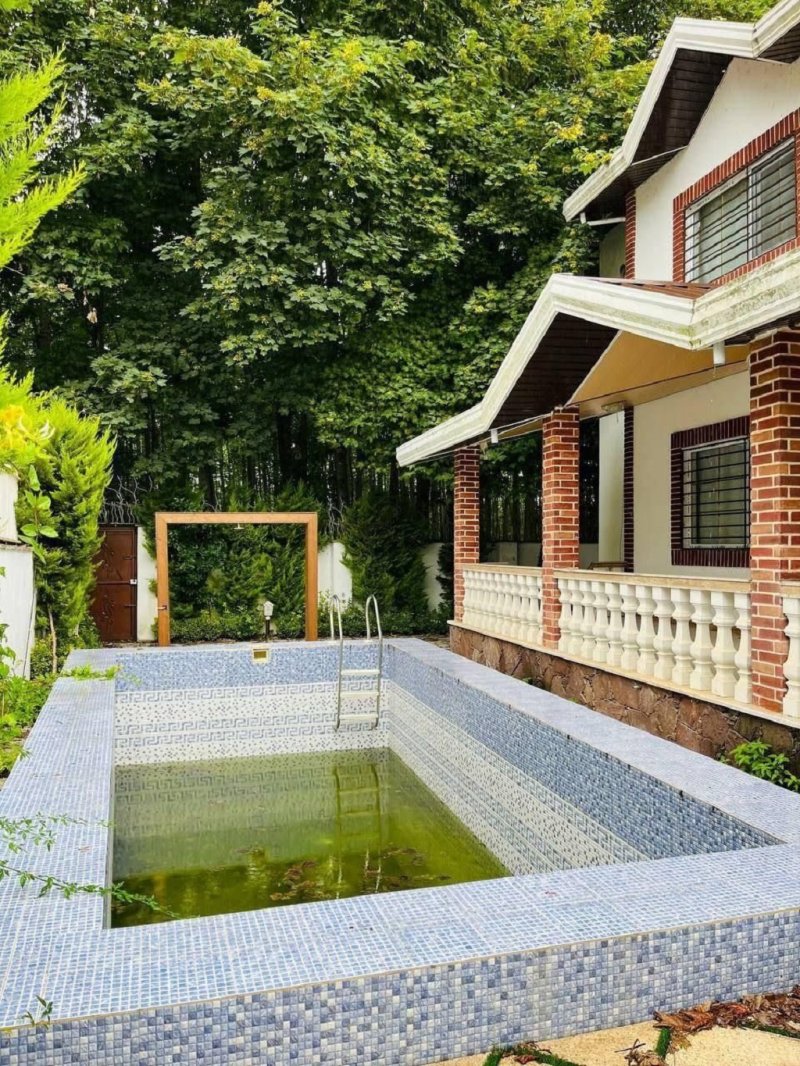 ویلا 600 متری چهارخوابه در نوشهر13772326565