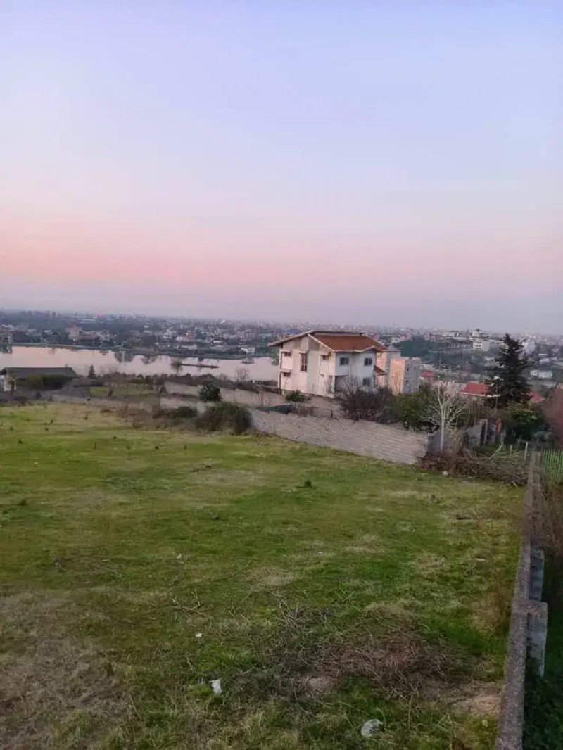 زمین 200 متری در جاده نظامی قائم شهر13763226162