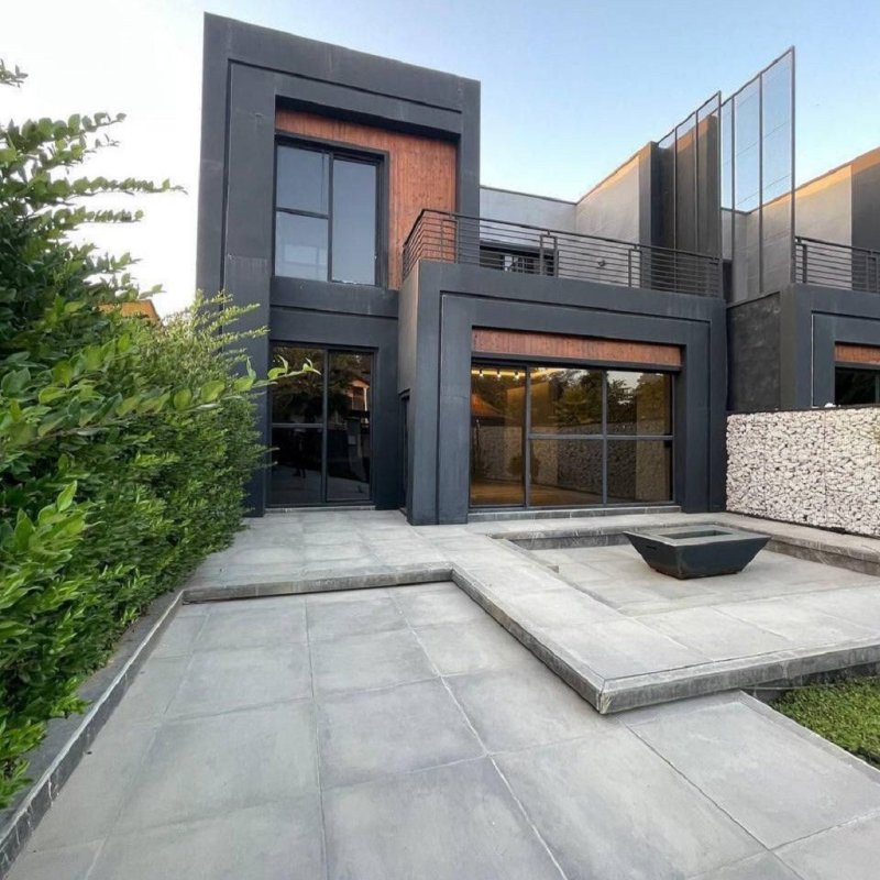 ویلا 300 متری سه خوابه در نور نور مازندران13769026378