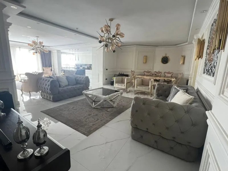 آپارتمان 195 متری سه خوابه در سعادت آباد تهران13759826098