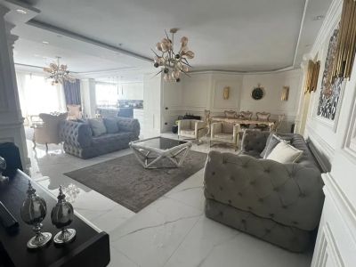 آپارتمان 195 متری سه خوابه در سعادت آباد تهران