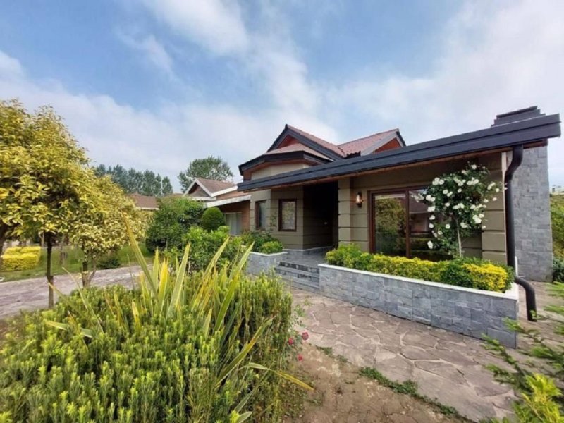 ویلا 400 متری چهارخوابه در محمود آباد13770626431