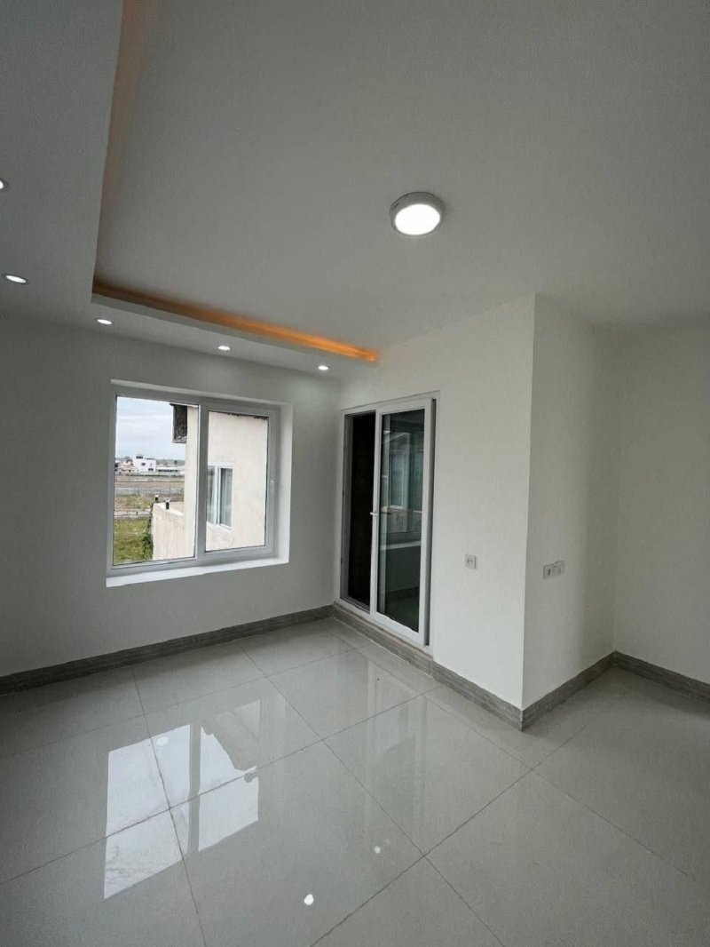 ویلا 250 متری سه خوابه در محمود آباد13771826521