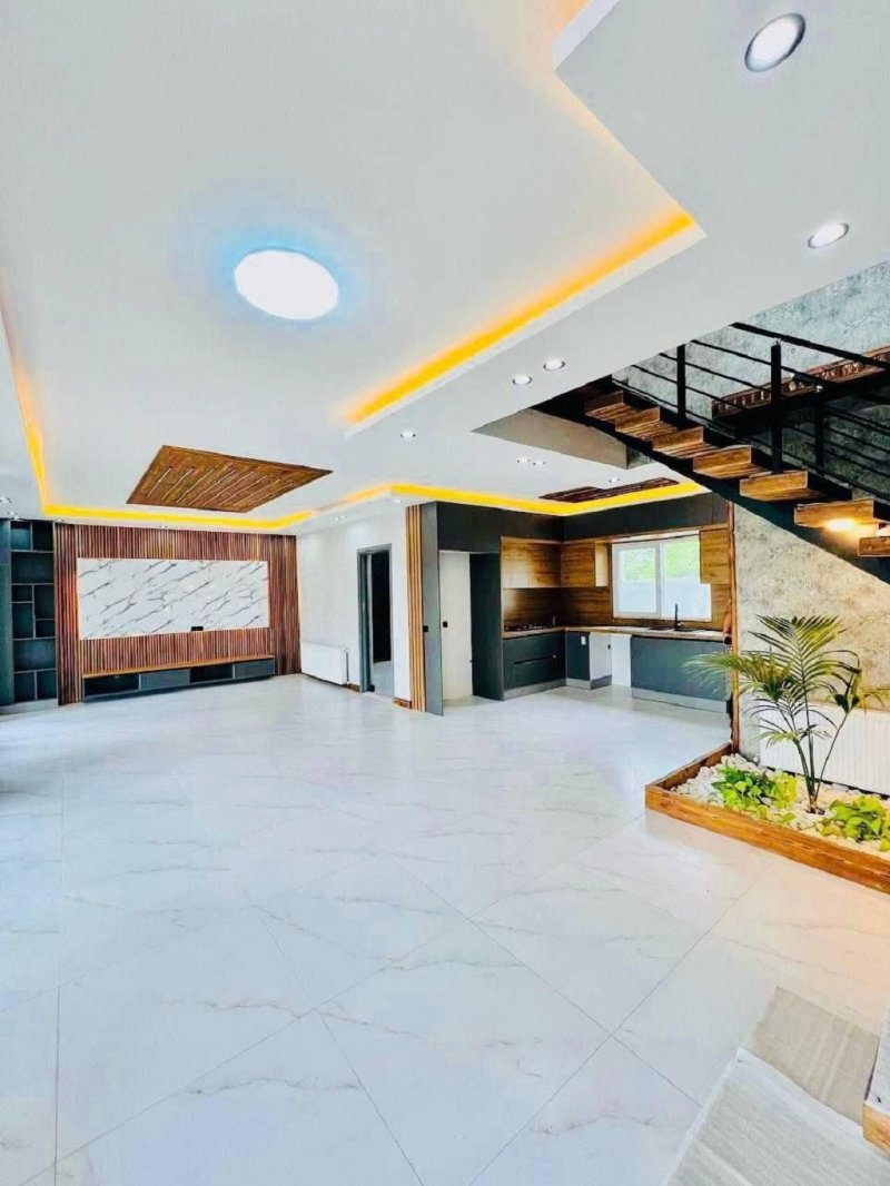 ویلا 380 متری سه خوابه در نوشهر13771426493