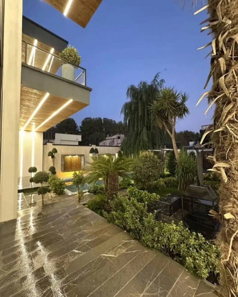 ویلا 350 متری چهارخوابه در نور نور مازندران13771926529