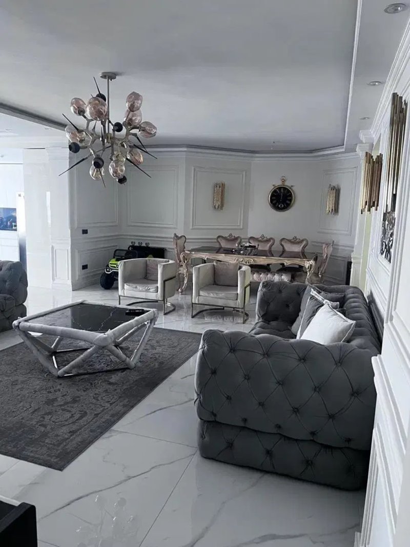 آپارتمان 195 متری سه خوابه در سعادت آباد تهران13759826096