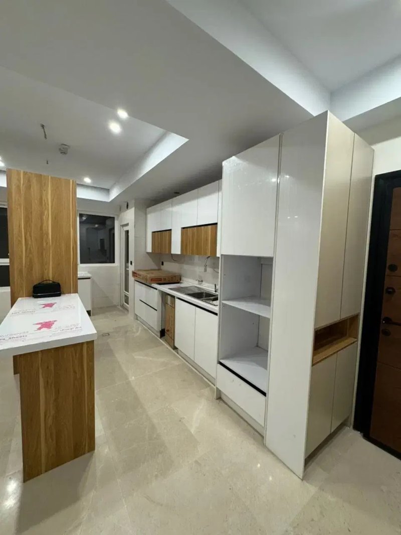 آپارتمان 95 متری دو خوابه در سعادت آباد تهران13760226107