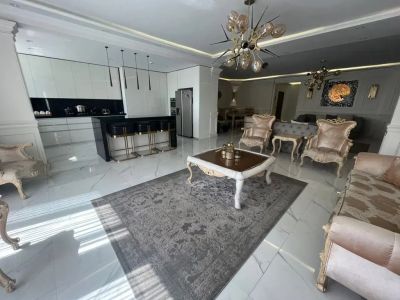 آپارتمان 195 متری سه خوابه در سعادت آباد تهران