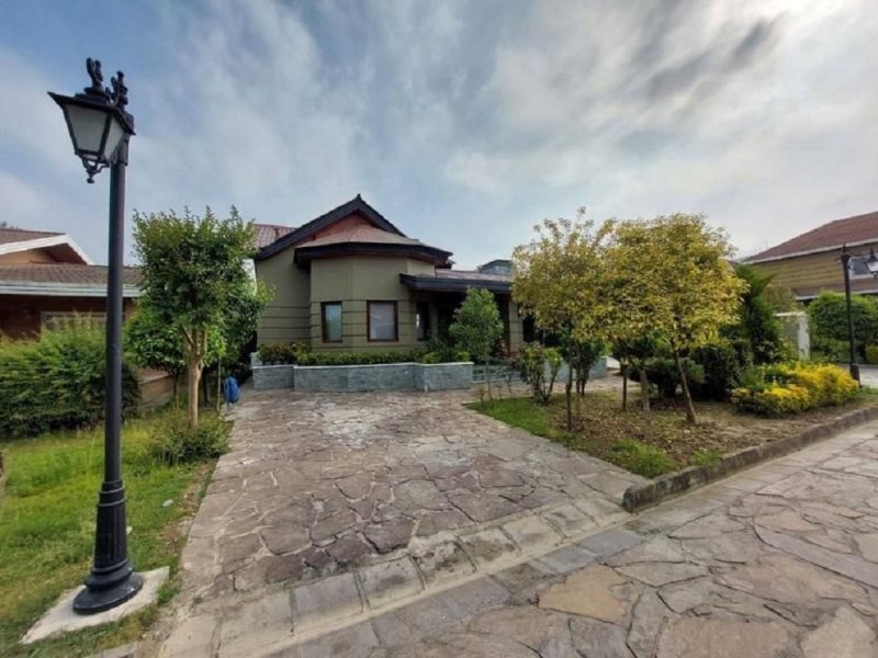 ویلا 400 متری چهارخوابه در محمود آباد13770626432