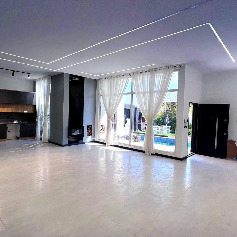 ویلا 250 متری دو خوابه در محمود آباد13766526262