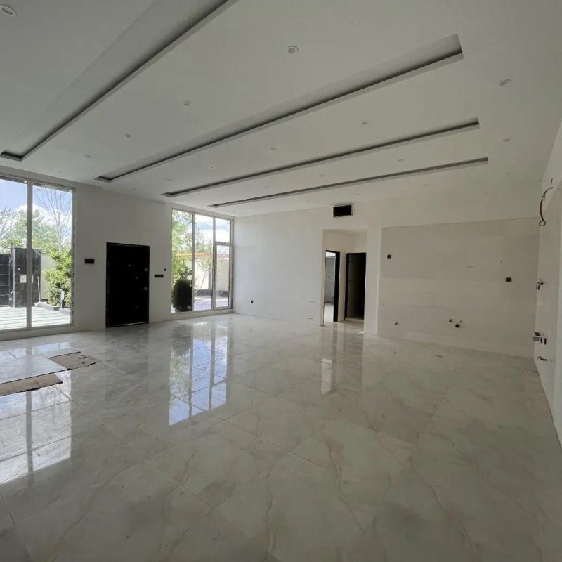 ویلا 300 متری سه خوابه در نور نور مازندران13764126195