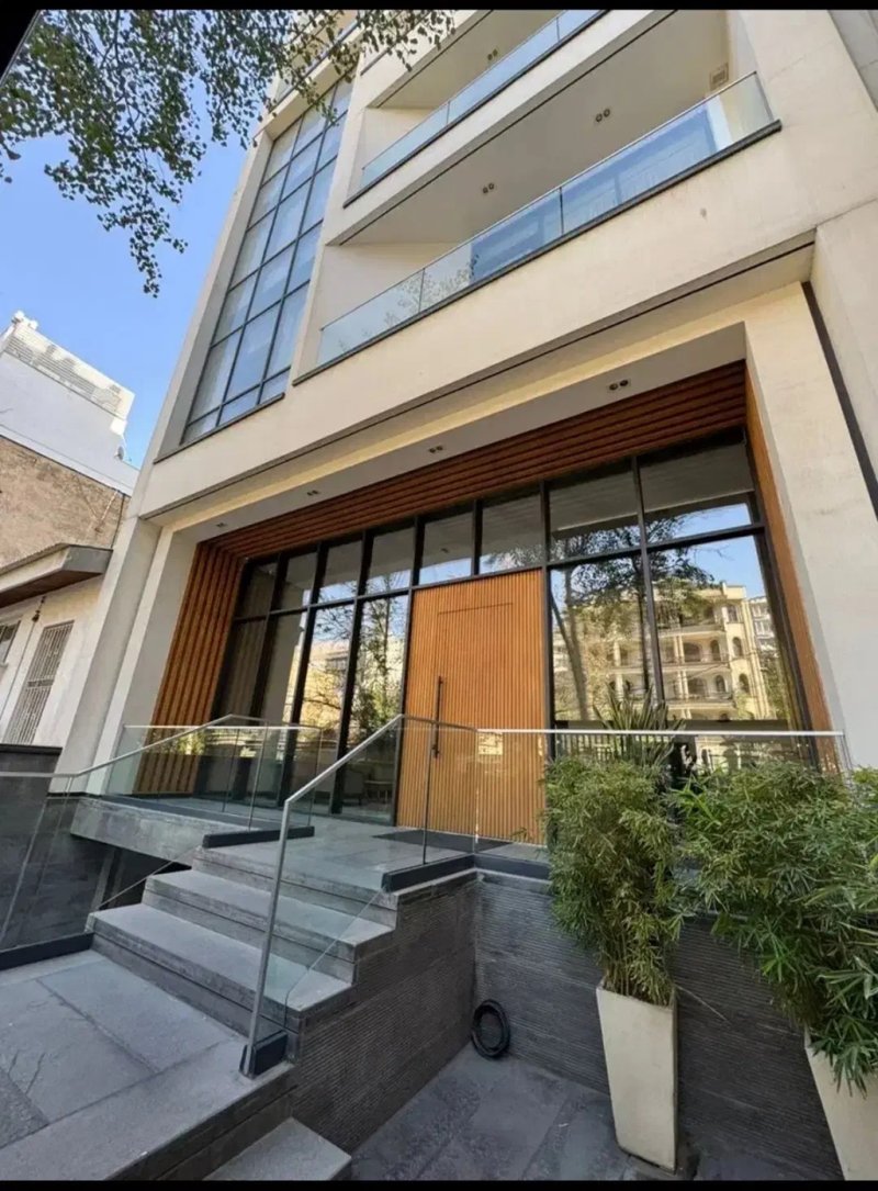 آپارتمان 305 متری سه خوابه در کامرانیه تهران13759026077