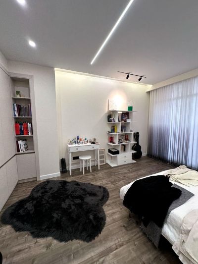 آپارتمان 225 متری سه خوابه در سعادت آباد تهران