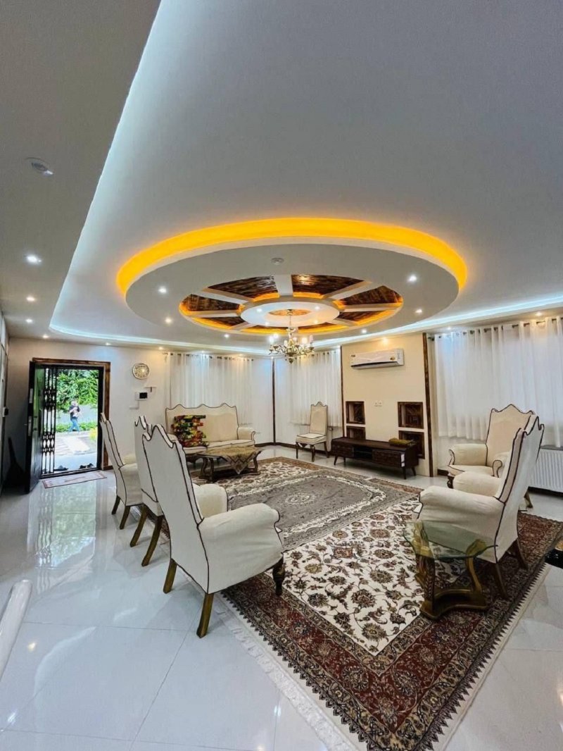 ویلا 600 متری چهارخوابه در نوشهر13772326564