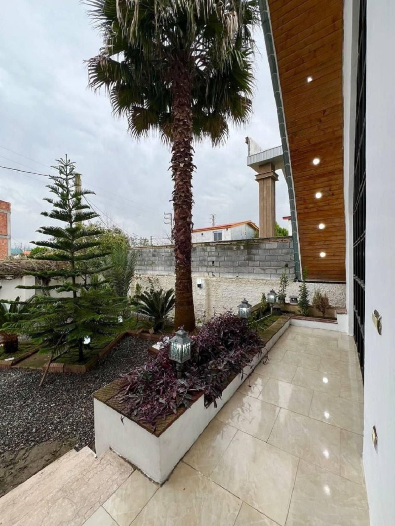 ویلا 350 متری دو خوابه در نور نور مازندران13773526624