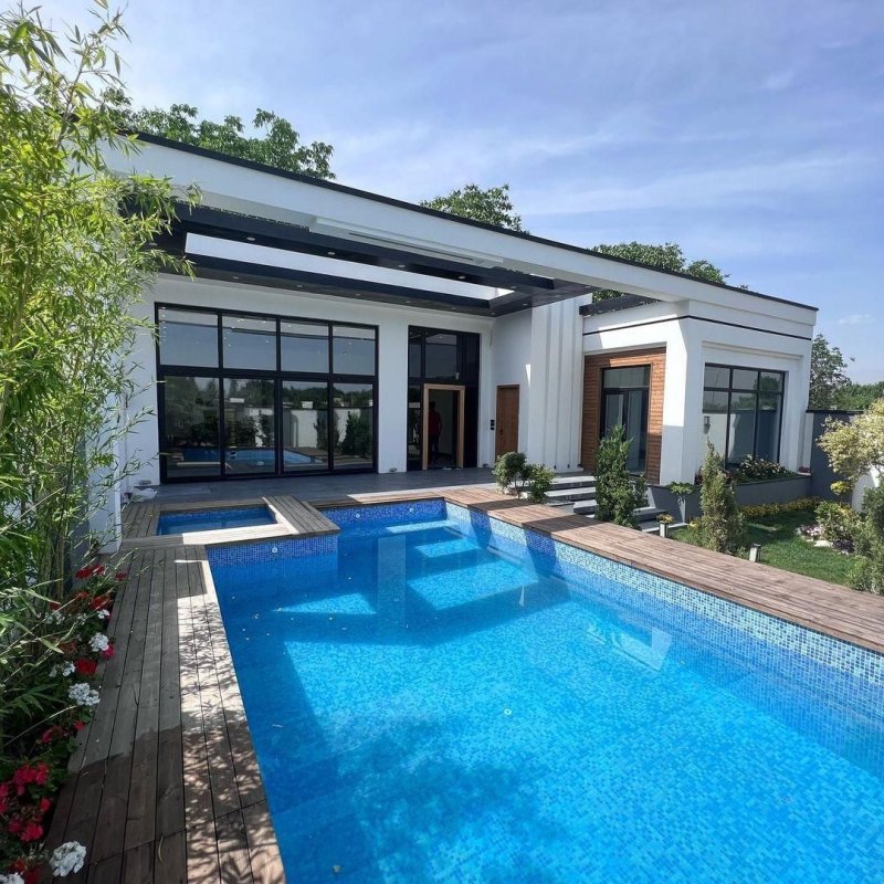 ویلا 350 متری سه خوابه در نور نور مازندران13770826449