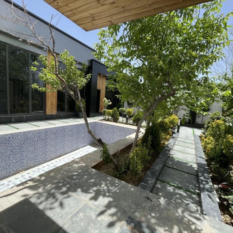 ویلا 300 متری سه خوابه در نور نور مازندران13764126191