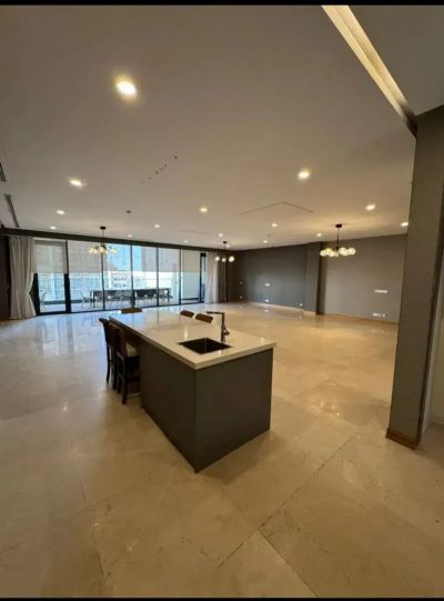 آپارتمان 305 متری سه خوابه در کامرانیه تهران