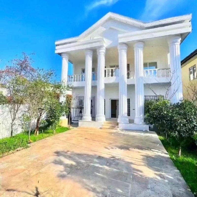 ویلا 400 متری چهارخوابه در نور نور مازندران13784227018