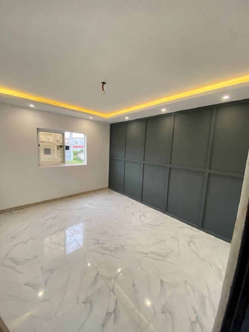 ویلا 200 متری دو خوابه در محمود آباد13780026787