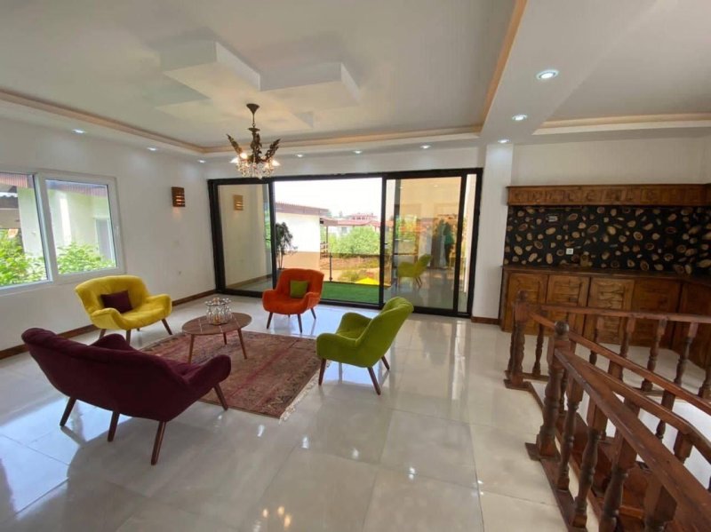 ویلا 330 متری سه خوابه در محمود آباد13783927004