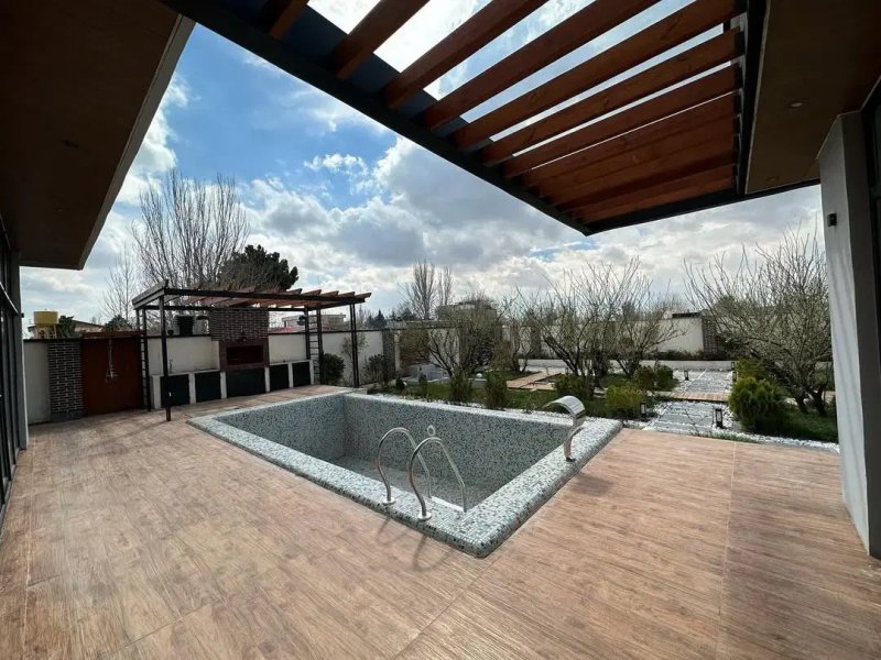 ویلا 350 متری سه خوابه در نور نور مازندران13783726996