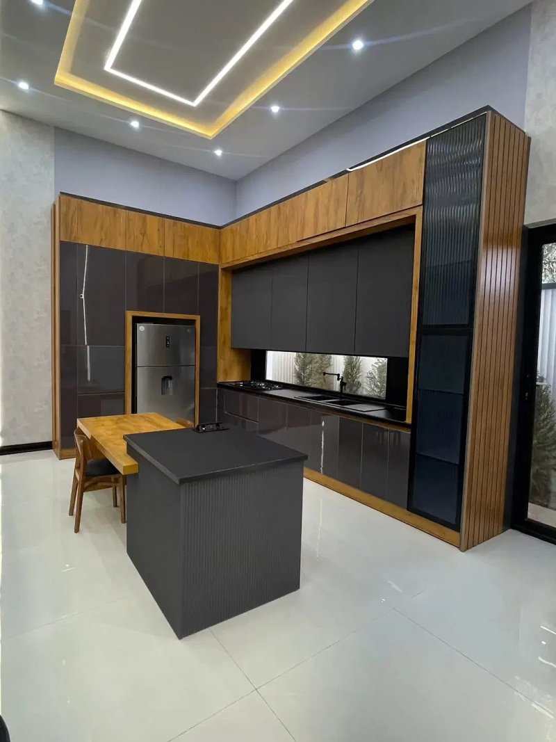 ویلا 250 متری سه خوابه در نور نور مازندران13781026834