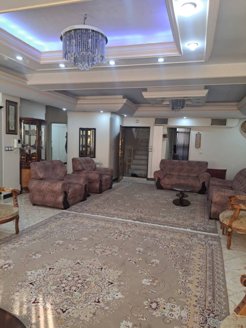 آپارتمان 134 متری دو خوابه در فاز 2 اندیشه13786327062