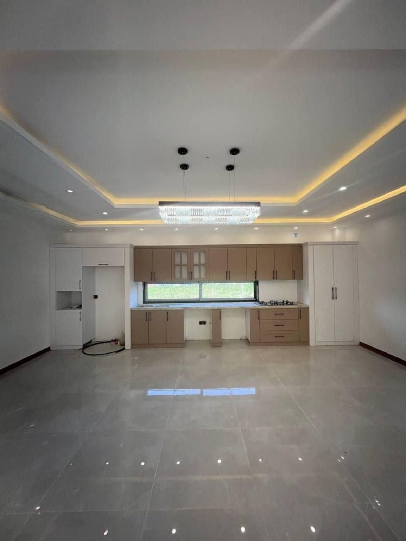 ویلا 360 متری چهارخوابه در نور نور مازندران13781126842