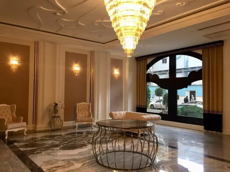 آپارتمان 170 متری سه خوابه در سعادت آباد تهران13802627358