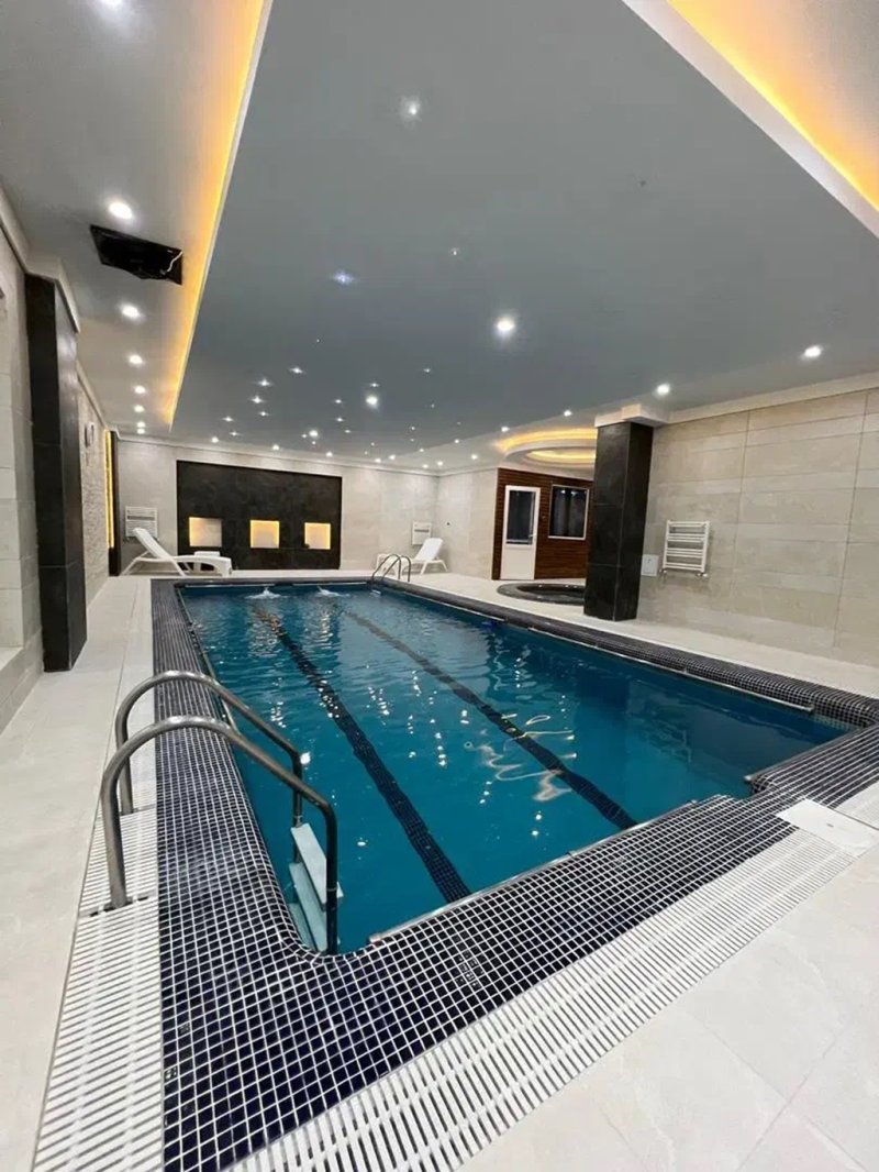 آپارتمان 95 متری دو خوابه در سعادت آباد تهران13790727120