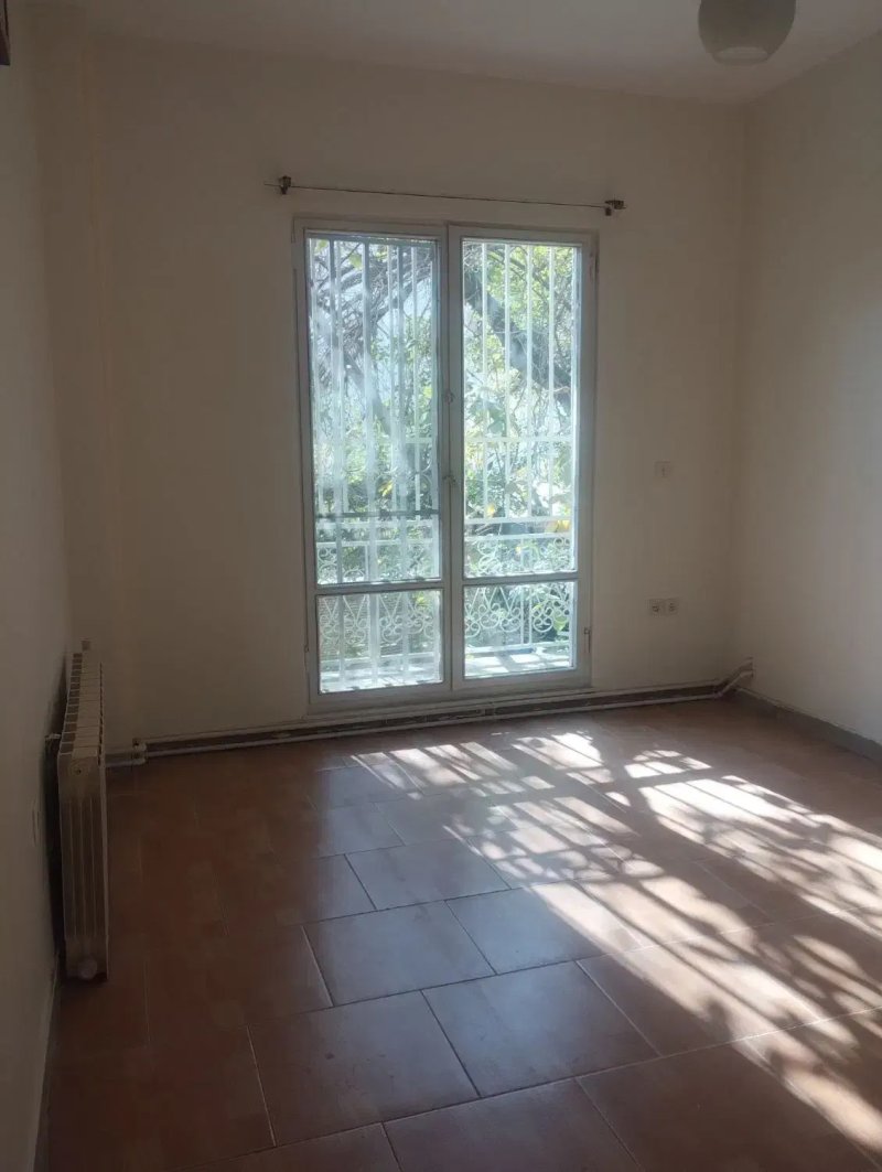 آپارتمان 125 متری دو خوابه در جماران تهران13801727346