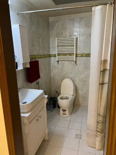 آپارتمان 130 متری دو خوابه در نیاوران تهران