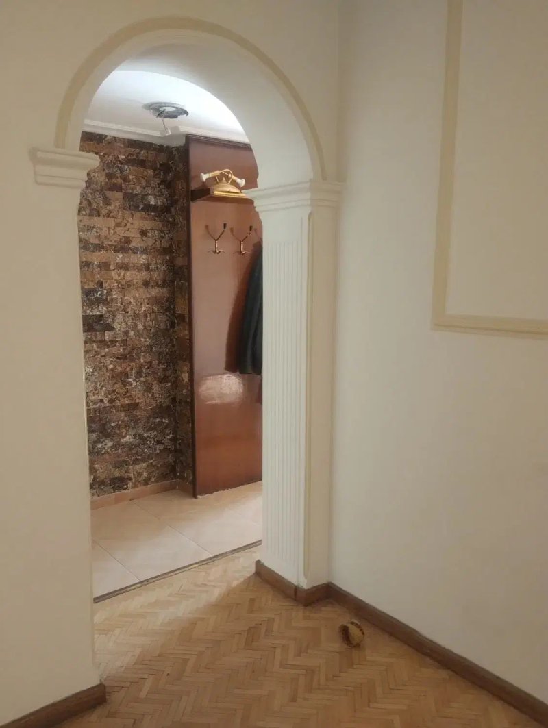 آپارتمان 125 متری دو خوابه در جماران تهران13801727349