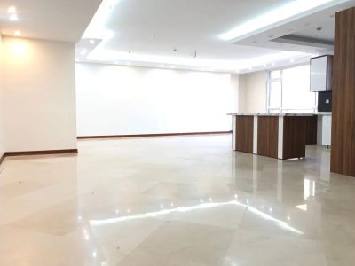 آپارتمان 130 متری دو خوابه در نیاوران تهران