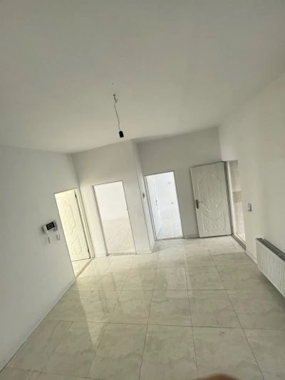 اداری 140 متری چهارخوابه در صادقیه تهران