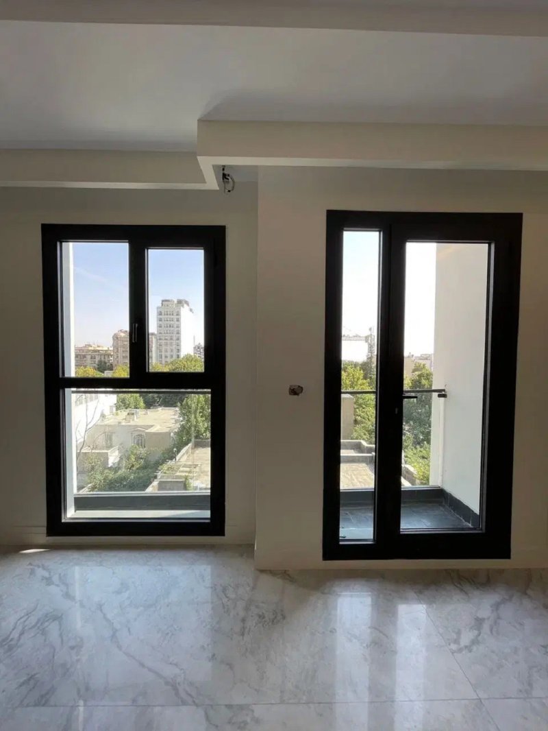 آپارتمان 200 متری سه خوابه در فرمانیه تهران13800627326