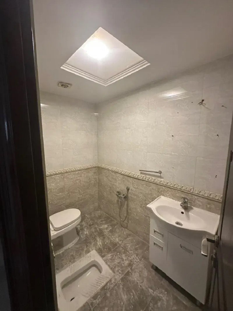 آپارتمان 200 متری سه خوابه در کوی فراز تهران13796227250