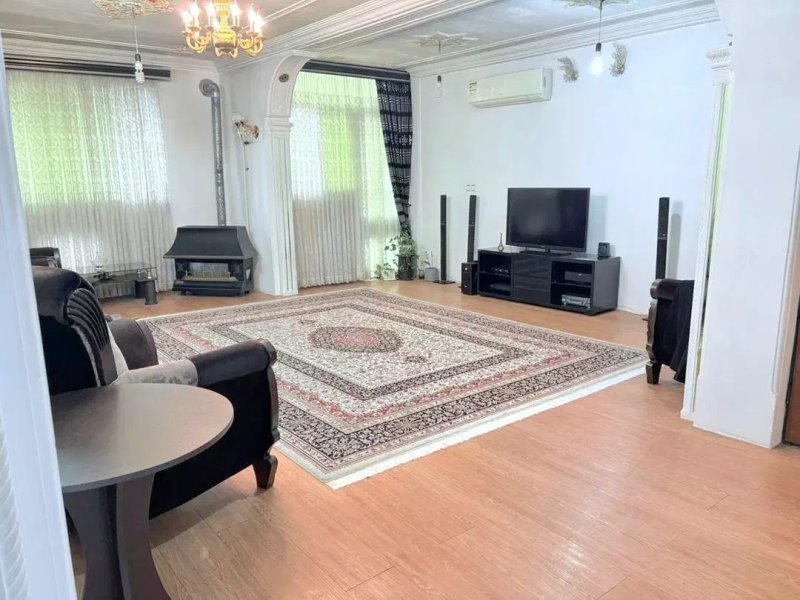 ویلا 250 متری سه خوابه در خیابان تهران قائم شهر13803627371