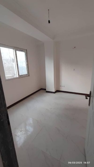 آپارتمان 120 متری دو خوابه در خیابان تهران قائم شهر